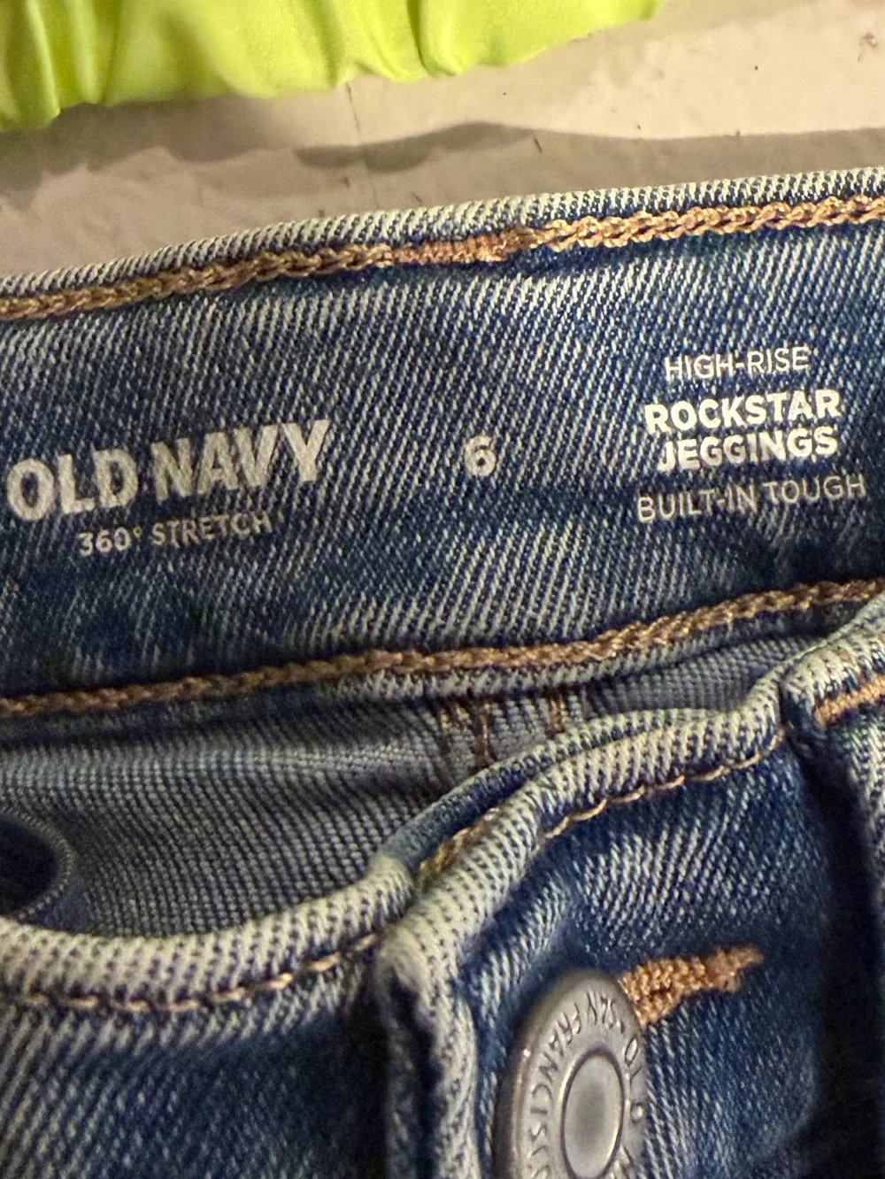 Kids old navy jeans size 6
